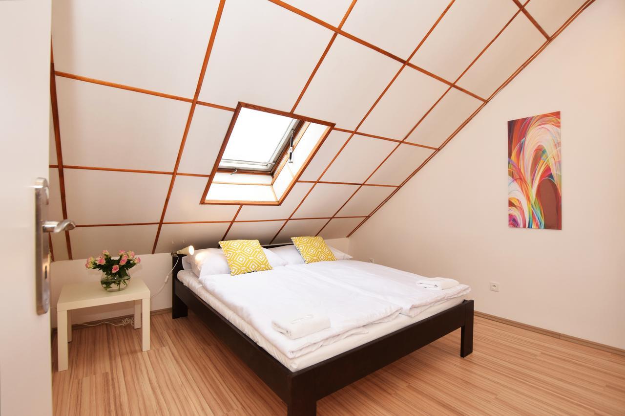פראג Cisarka Apartments מראה חיצוני תמונה